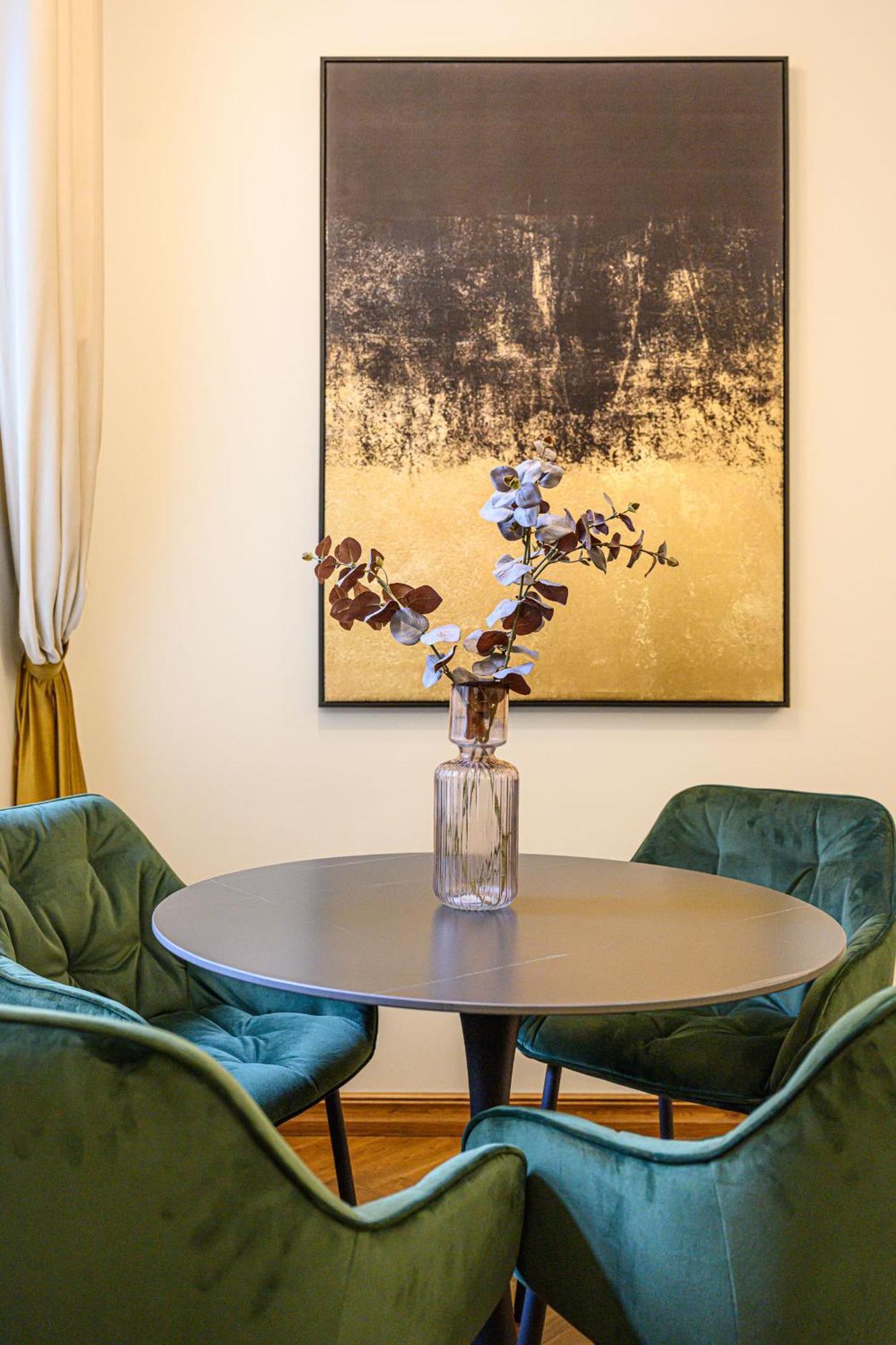 Grand Hotel Residents Tartu Bagian luar foto